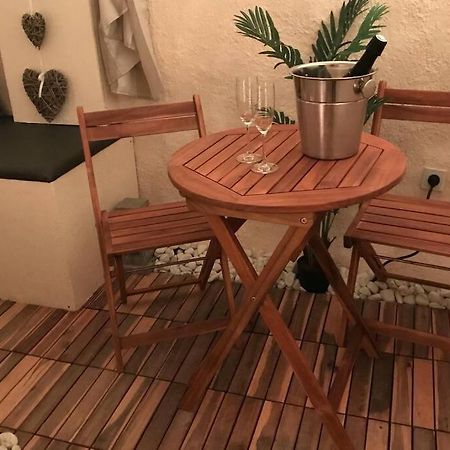 Les Secrets D'Alcove, Nuits Romantiques Avec Spa Aix-en-Provence Exteriér fotografie