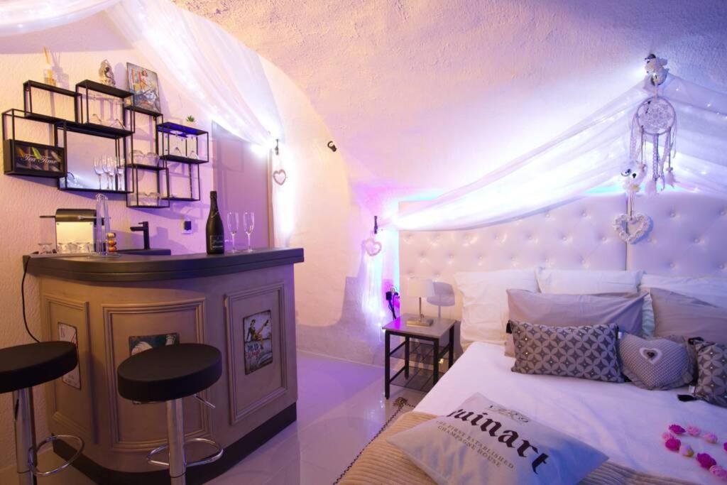 Les Secrets D'Alcove, Nuits Romantiques Avec Spa Aix-en-Provence Exteriér fotografie