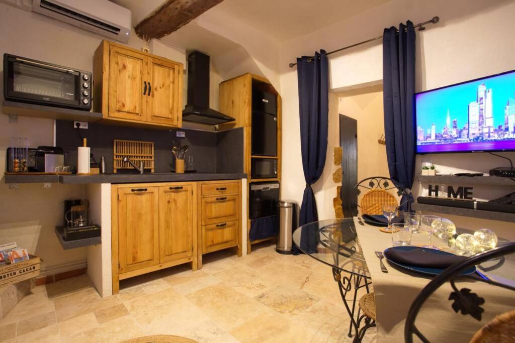 Les Secrets D'Alcove, Nuits Romantiques Avec Spa Aix-en-Provence Exteriér fotografie